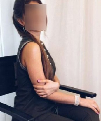 Я живу в Москве и готова встретиться с тобой в любое время и в любом месте. У меня есть красивые фото, которые покажут тебе мою привлекательность и сексуальность. Мои услуги разнообразны, я могу предложить тебе незабываемый эротический массаж, оральный секс, классический секс и многое другое. Я всегда готова слушать и угождать, чтобы ты почувствовал себя по-особенному со мной. Мои клиенты оставляют положительные отзывы о моих услугах и называют меня настоящей эксперткой в своем деле. Доверься мне и я воплотю все твои фантазии в реальность. Жду тебя, чтобы сделать твое время в Москве незабываемым и ярким! 💋 Диночка
